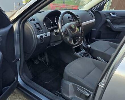 Сірий Шкода Єті, об'ємом двигуна 1.2 л та пробігом 200 тис. км за 4500 $, фото 5 на Automoto.ua