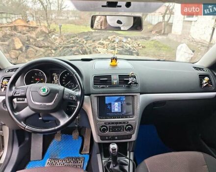 Сірий Шкода Єті, об'ємом двигуна 1.8 л та пробігом 180 тис. км за 8900 $, фото 1 на Automoto.ua