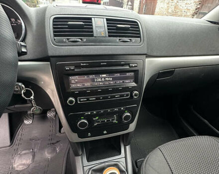 Серый Шкода Ети, объемом двигателя 1.8 л и пробегом 302 тыс. км за 5400 $, фото 8 на Automoto.ua