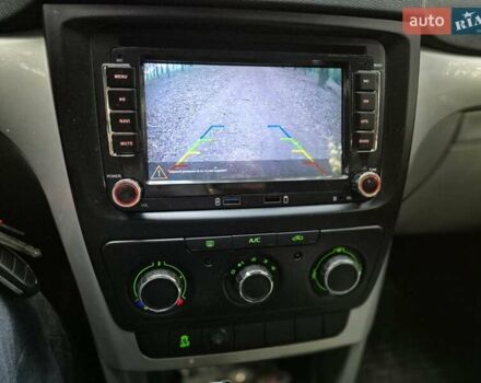 Сірий Шкода Єті, об'ємом двигуна 1.97 л та пробігом 249 тис. км за 10500 $, фото 17 на Automoto.ua