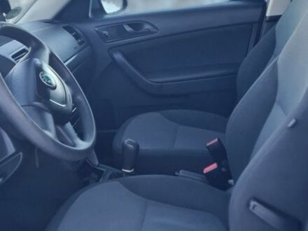Сірий Шкода Єті, об'ємом двигуна 1.2 л та пробігом 251 тис. км за 5250 $, фото 1 на Automoto.ua