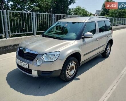 Сірий Шкода Єті, об'ємом двигуна 1.2 л та пробігом 204 тис. км за 8134 $, фото 1 на Automoto.ua