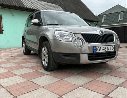 Серый Шкода Ети, объемом двигателя 1.2 л и пробегом 43 тыс. км за 11500 $, фото 1 на Automoto.ua