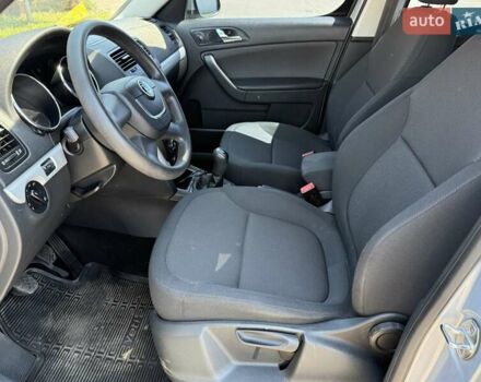 Синій Шкода Єті, об'ємом двигуна 1.2 л та пробігом 139 тис. км за 8200 $, фото 34 на Automoto.ua