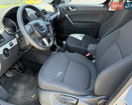 Синій Шкода Єті, об'ємом двигуна 1.2 л та пробігом 139 тис. км за 8200 $, фото 35 на Automoto.ua