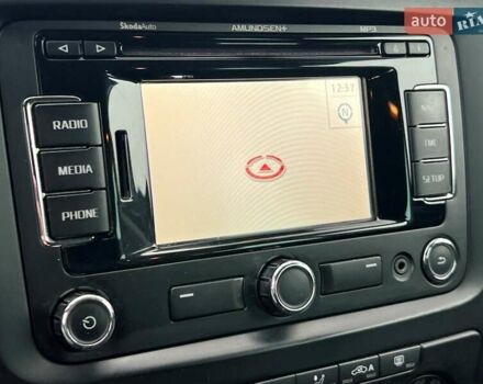 Синий Шкода Ети, объемом двигателя 2 л и пробегом 315 тыс. км за 9500 $, фото 32 на Automoto.ua