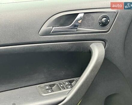Синий Шкода Ети, объемом двигателя 2 л и пробегом 315 тыс. км за 9500 $, фото 19 на Automoto.ua