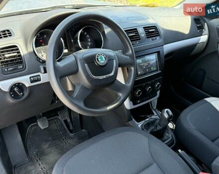 Синій Шкода Єті, об'ємом двигуна 1.2 л та пробігом 139 тис. км за 8200 $, фото 39 на Automoto.ua