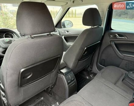 Синій Шкода Єті, об'ємом двигуна 1.39 л та пробігом 242 тис. км за 9300 $, фото 15 на Automoto.ua