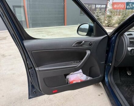 Синій Шкода Єті, об'ємом двигуна 1.39 л та пробігом 242 тис. км за 9300 $, фото 16 на Automoto.ua