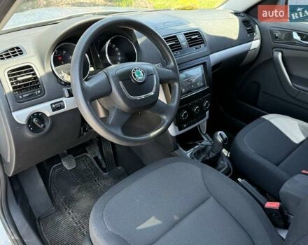 Синій Шкода Єті, об'ємом двигуна 1.2 л та пробігом 139 тис. км за 8200 $, фото 38 на Automoto.ua