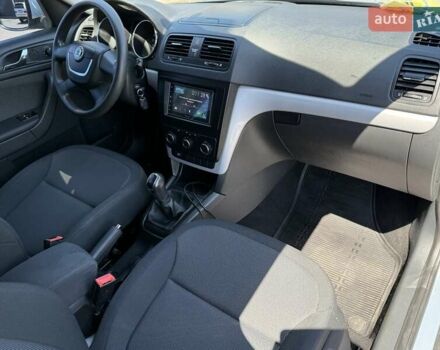 Синій Шкода Єті, об'ємом двигуна 1.2 л та пробігом 139 тис. км за 8200 $, фото 46 на Automoto.ua