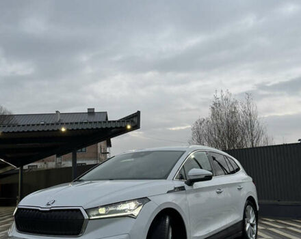 Белый Шкода Enyaq iV, объемом двигателя 0 л и пробегом 86 тыс. км за 23000 $, фото 2 на Automoto.ua