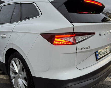 Белый Шкода Enyaq iV, объемом двигателя 0 л и пробегом 86 тыс. км за 23000 $, фото 5 на Automoto.ua