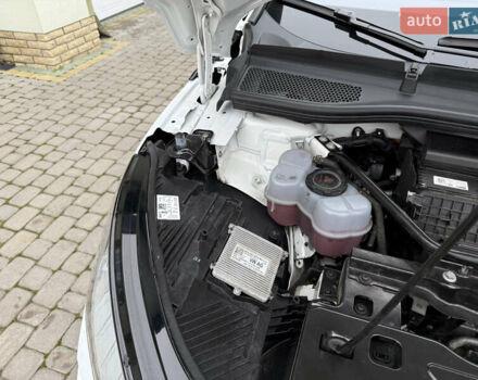 Білий Шкода Enyaq iV, об'ємом двигуна 0 л та пробігом 190 тис. км за 22700 $, фото 113 на Automoto.ua