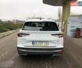 Белый Шкода Enyaq iV, объемом двигателя 0 л и пробегом 180 тыс. км за 22500 $, фото 11 на Automoto.ua