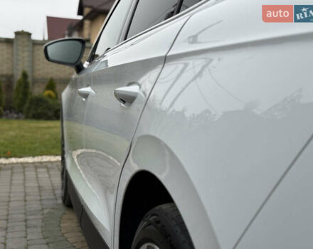 Білий Шкода Enyaq iV, об'ємом двигуна 0 л та пробігом 190 тис. км за 22700 $, фото 40 на Automoto.ua