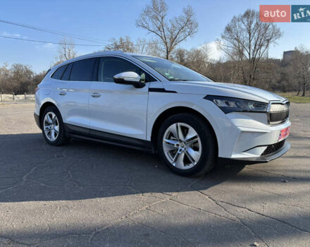 Білий Шкода Enyaq iV, об'ємом двигуна 0 л та пробігом 230 тис. км за 22000 $, фото 5 на Automoto.ua