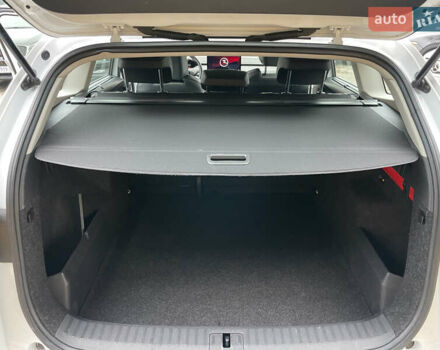 Белый Шкода Enyaq iV, объемом двигателя 0 л и пробегом 116 тыс. км за 23000 $, фото 6 на Automoto.ua