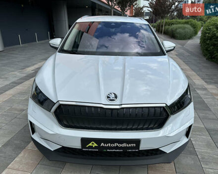 Білий Шкода Enyaq iV, об'ємом двигуна 0 л та пробігом 67 тис. км за 27800 $, фото 15 на Automoto.ua