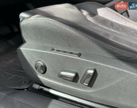 Білий Шкода Enyaq iV, об'ємом двигуна 0 л та пробігом 67 тис. км за 27800 $, фото 18 на Automoto.ua