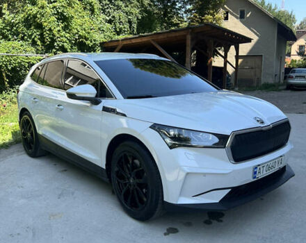 Белый Шкода Enyaq iV, объемом двигателя 0 л и пробегом 150 тыс. км за 26300 $, фото 7 на Automoto.ua