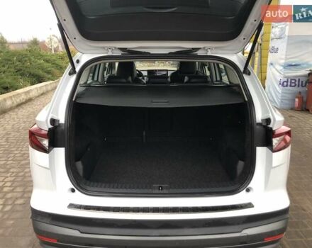 Белый Шкода Enyaq iV, объемом двигателя 0 л и пробегом 180 тыс. км за 22500 $, фото 12 на Automoto.ua