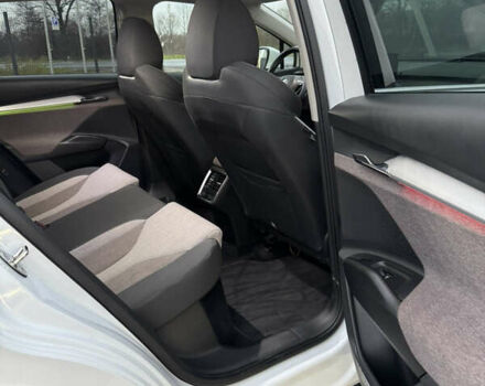 Белый Шкода Enyaq iV, объемом двигателя 0 л и пробегом 86 тыс. км за 23000 $, фото 14 на Automoto.ua