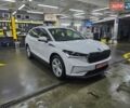 Белый Шкода Enyaq iV, объемом двигателя 0 л и пробегом 99 тыс. км за 22999 $, фото 13 на Automoto.ua