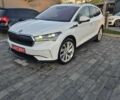 Білий Шкода Enyaq iV, об'ємом двигуна 0 л та пробігом 295 тис. км за 17600 $, фото 1 на Automoto.ua