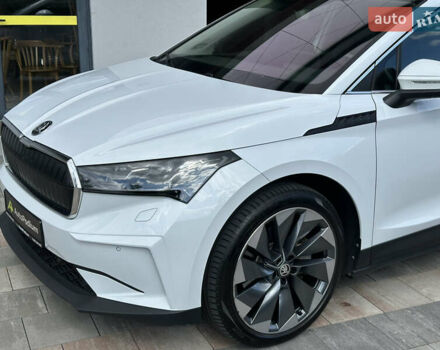 Білий Шкода Enyaq iV, об'ємом двигуна 0 л та пробігом 67 тис. км за 27800 $, фото 7 на Automoto.ua