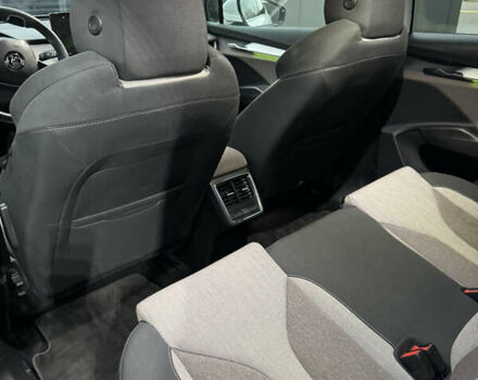 Белый Шкода Enyaq iV, объемом двигателя 0 л и пробегом 86 тыс. км за 23000 $, фото 20 на Automoto.ua