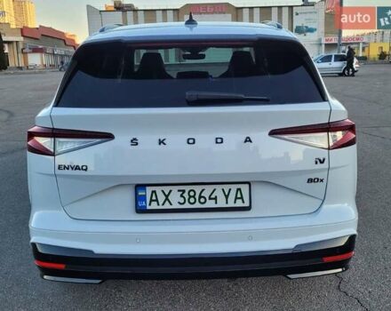 Белый Шкода Enyaq iV, объемом двигателя 0 л и пробегом 40 тыс. км за 27900 $, фото 7 на Automoto.ua