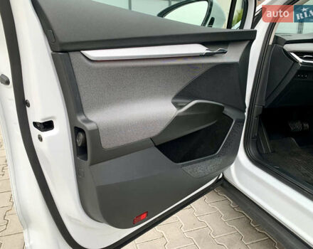 Білий Шкода Enyaq iV, об'ємом двигуна 0 л та пробігом 220 тис. км за 20700 $, фото 48 на Automoto.ua