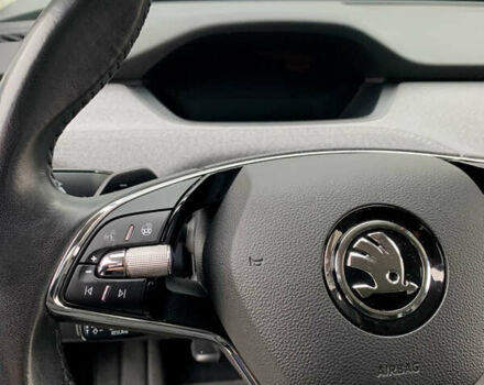 Білий Шкода Enyaq iV, об'ємом двигуна 0 л та пробігом 220 тис. км за 20700 $, фото 70 на Automoto.ua