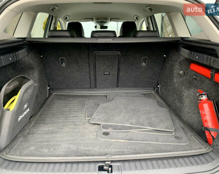 Білий Шкода Enyaq iV, об'ємом двигуна 0 л та пробігом 220 тис. км за 20700 $, фото 75 на Automoto.ua