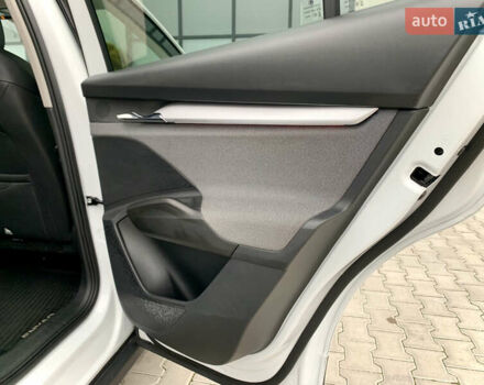 Білий Шкода Enyaq iV, об'ємом двигуна 0 л та пробігом 220 тис. км за 20700 $, фото 62 на Automoto.ua