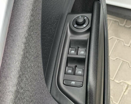 Білий Шкода Enyaq iV, об'ємом двигуна 0 л та пробігом 220 тис. км за 20700 $, фото 95 на Automoto.ua