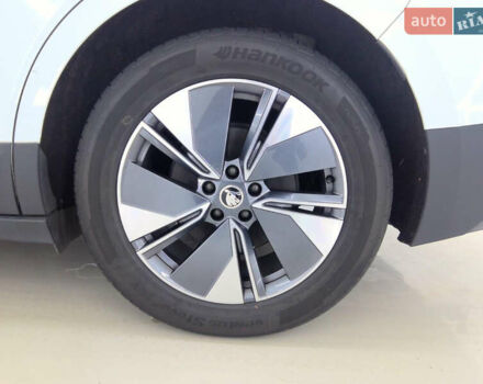 Білий Шкода Enyaq iV, об'ємом двигуна 0 л та пробігом 179 тис. км за 19900 $, фото 8 на Automoto.ua