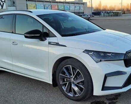 Белый Шкода Enyaq iV, объемом двигателя 0 л и пробегом 40 тыс. км за 27900 $, фото 31 на Automoto.ua