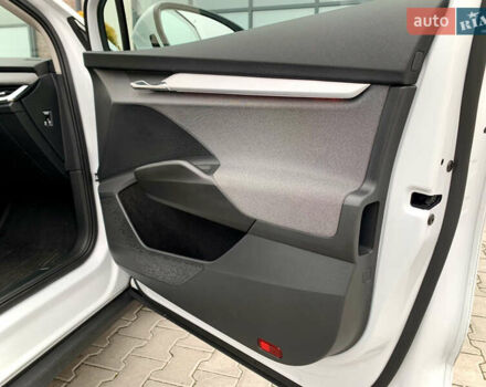 Білий Шкода Enyaq iV, об'ємом двигуна 0 л та пробігом 220 тис. км за 20700 $, фото 64 на Automoto.ua
