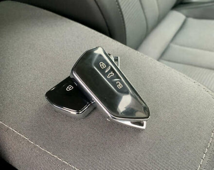 Білий Шкода Enyaq iV, об'ємом двигуна 0 л та пробігом 220 тис. км за 20700 $, фото 97 на Automoto.ua