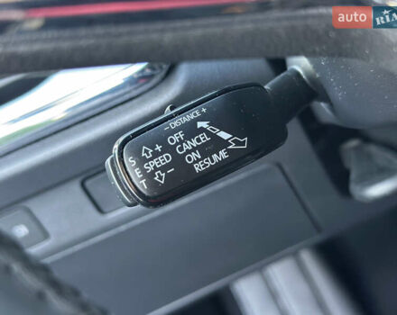 Белый Шкода Enyaq iV, объемом двигателя 0 л и пробегом 24 тыс. км за 24900 $, фото 8 на Automoto.ua