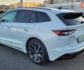 Белый Шкода Enyaq iV, объемом двигателя 0 л и пробегом 40 тыс. км за 27900 $, фото 6 на Automoto.ua