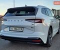 Белый Шкода Enyaq iV, объемом двигателя 0 л и пробегом 40 тыс. км за 27900 $, фото 5 на Automoto.ua