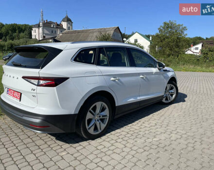 Белый Шкода Enyaq iV, объемом двигателя 0 л и пробегом 76 тыс. км за 24750 $, фото 8 на Automoto.ua