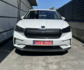 Белый Шкода Enyaq iV, объемом двигателя 0 л и пробегом 76 тыс. км за 24750 $, фото 1 на Automoto.ua