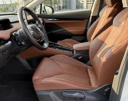 Белый Шкода Enyaq iV, объемом двигателя 0 л и пробегом 37 тыс. км за 25600 $, фото 10 на Automoto.ua