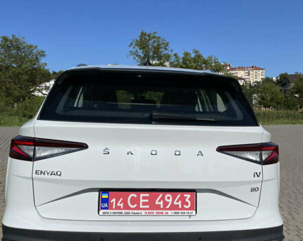 Белый Шкода Enyaq iV, объемом двигателя 0 л и пробегом 76 тыс. км за 24750 $, фото 11 на Automoto.ua