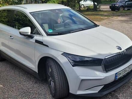 Шкода Enyaq iV 2021 в Сумах на Automoto.ua Белый Шкода Enyaq iV, объемом двигателя 0 л и пробегом 45 тыс. км за 23000 $, фото 1 на Automoto.ua